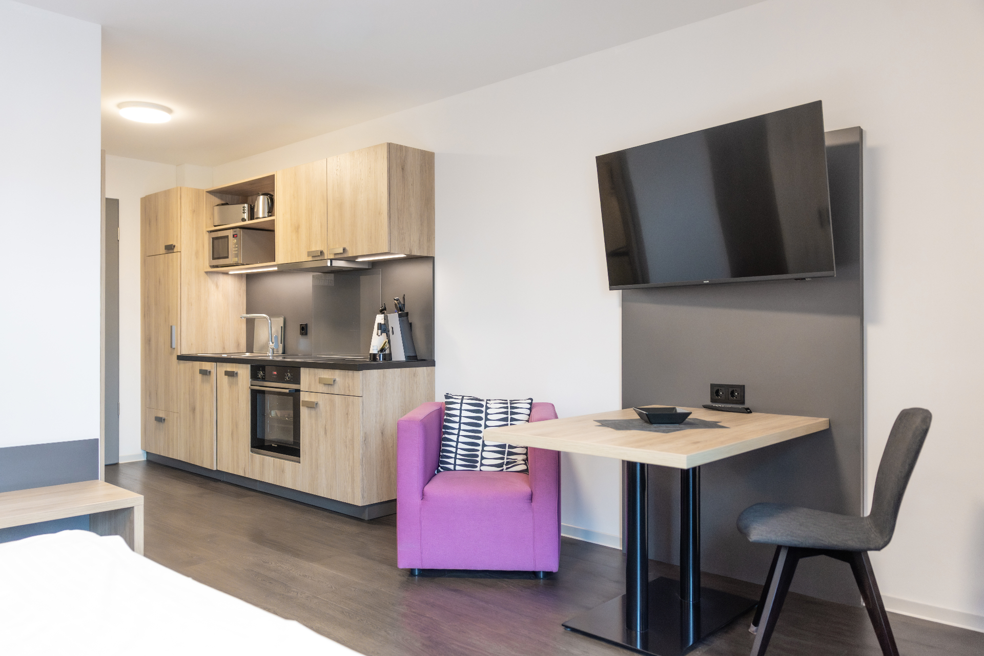 Basic-Apartment 6, Einzelzimmer, Boardinghouse Karlsdorf-Neuthard